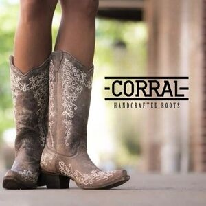 Corral Women's Crater with Bone Embroidery Western Boots